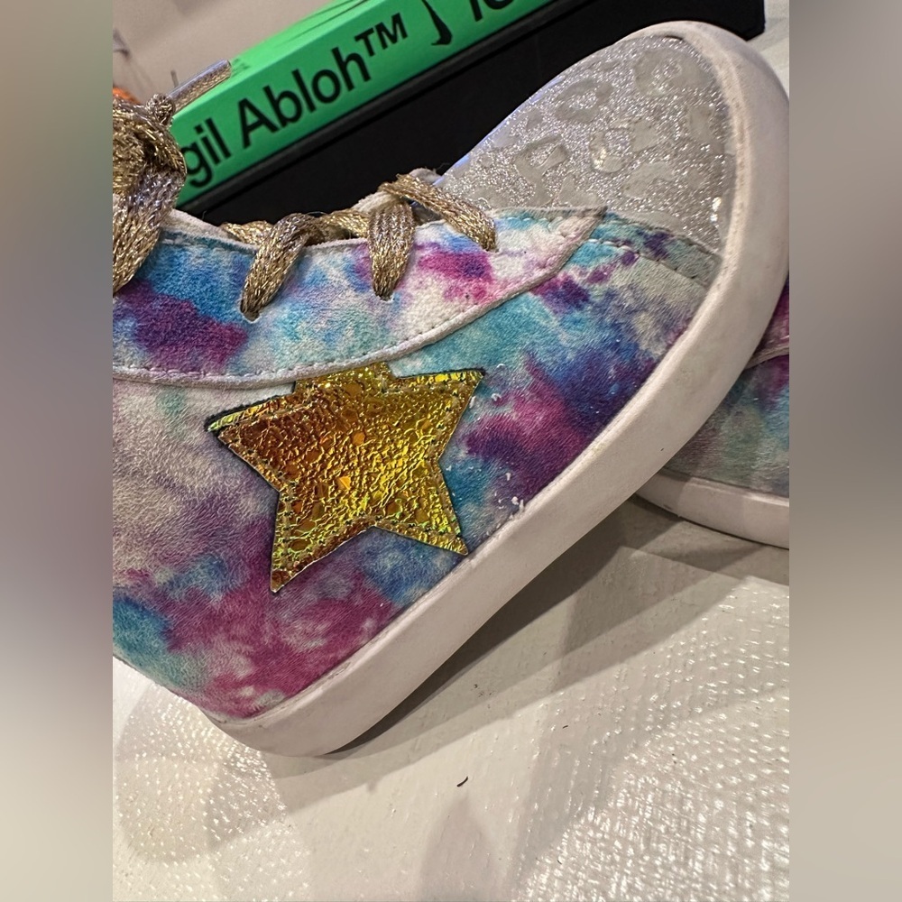 Designer Kids Tie-Dye Sneakers with Gold Star - Picture 2 of 7